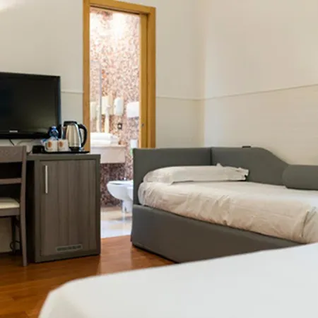 Aphrodite Hotell 4*