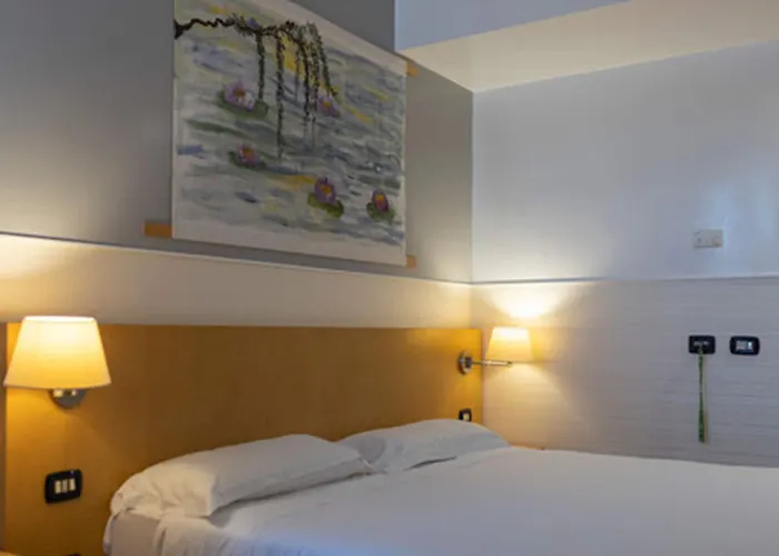 アフロディーテ ホテル 4*