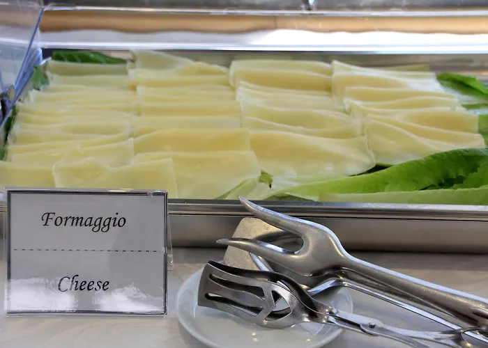 阿佛罗蒂特酒店 酒店